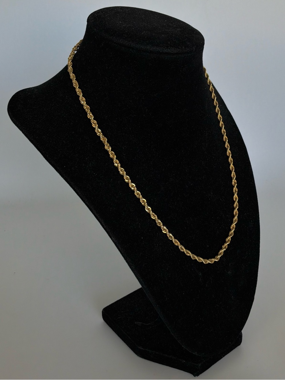 Classic Gold Rope Chain Necklace - Gold - Picture 3 of 7
